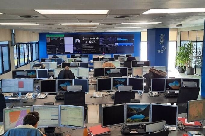 La Generalitat afirma que la cifra de llamadas recibidas en el 112 el día de la dana fue similar al de otras gotas frías