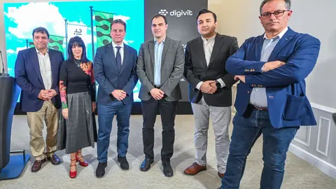 Borja Suárez durante la presentación de este foro