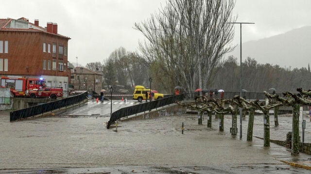 El paso de Jana alerta a Castilla y León y otras 16 CCAA por fuertes lluvias y viento