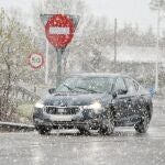 La nieve afecta a varios tramos de carretera de Castilla y León