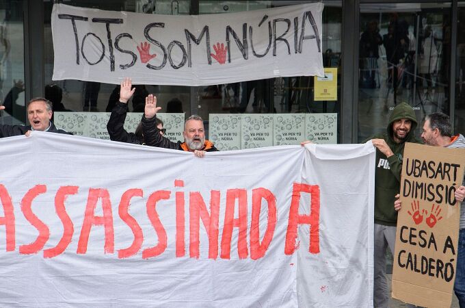Funcionarios de prisiones protestan por el asesinato de una cocinera a manos de un preso en la cárcel Mas d'Enric de El Catllar (Tarragona)