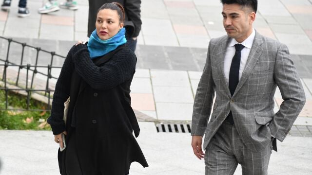 Elisa Mouliaá entrega su móvil al juez del ‘caso Errejón’ y dona a Mujeres en Acción 53.000 € ganados en TV