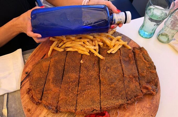 El cachopo XXL de La Loma del Chonuco