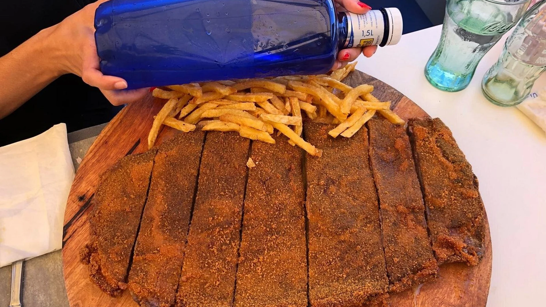 El cachopo XXL de La Loma del Chonuco