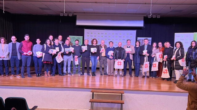 Acto de presentación ayer en Jacarilla, en Alicante, de las nuevas ciclorutas por la Vega Baja