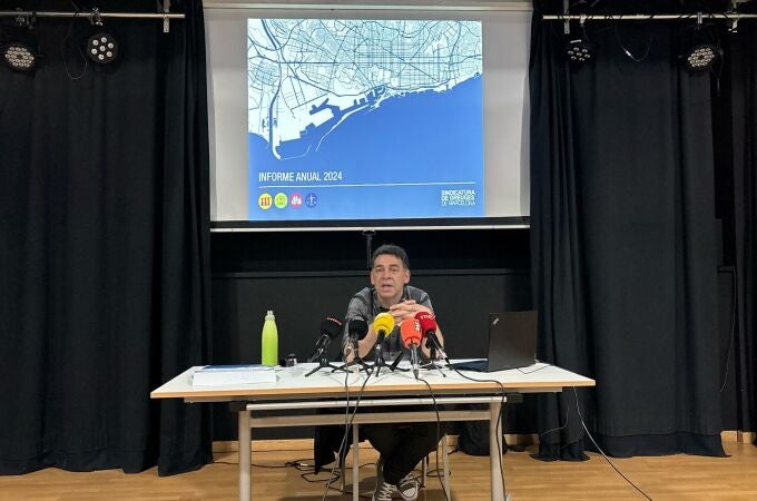 El Síndic de Barcelona, David Bondia, en la presentación del informe 2024 de la Sindicatura de Greuges de Barcelona