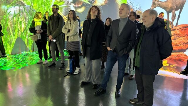 El Zoo de Barcelona plasma su "punto de inflexión" con la nueva exposición inmersiva 'Cuida'ls'