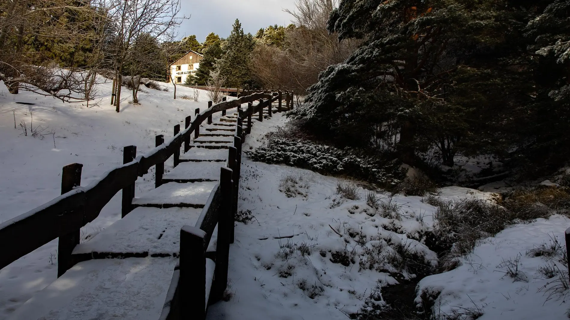 MADRID.-Activado el aviso amarillo este sábado en la Sierra por nevadas