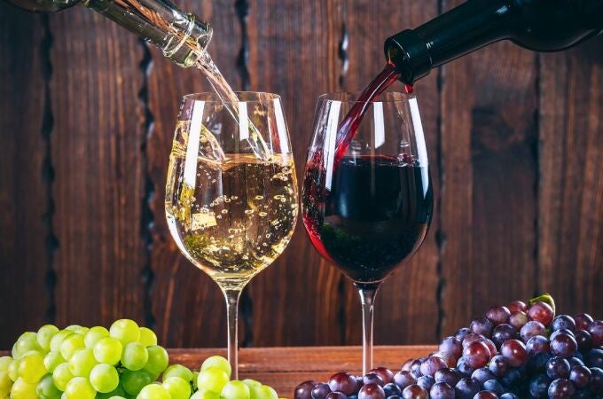 Copa de vino blanco y vino tinto