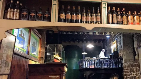 Sin postre, sin café, sin internet y sin neveras; la taberna más brutal y auténtica de Cantabria desde 1901