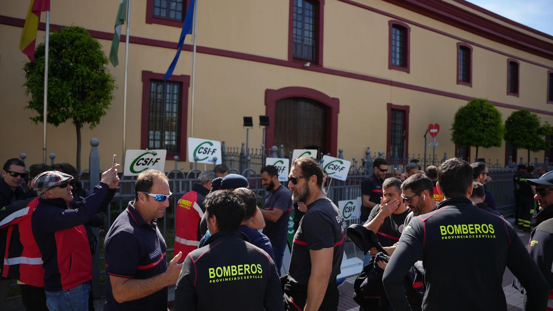 Los bomberos del Consorcio Provincial protestan ante la DiputaciónMARÍA JOSÉ LÓPEZ/EUROPA PRESS27/03/2025