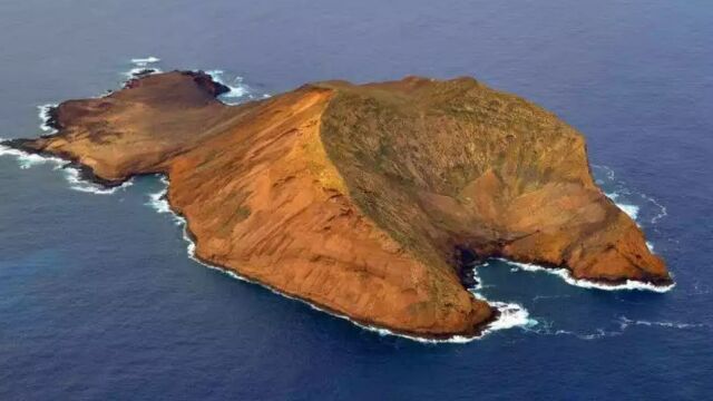 La isla privada de España que quiso ser expropiada y ahora es un refugio sin construcción: tiene pasado franquista