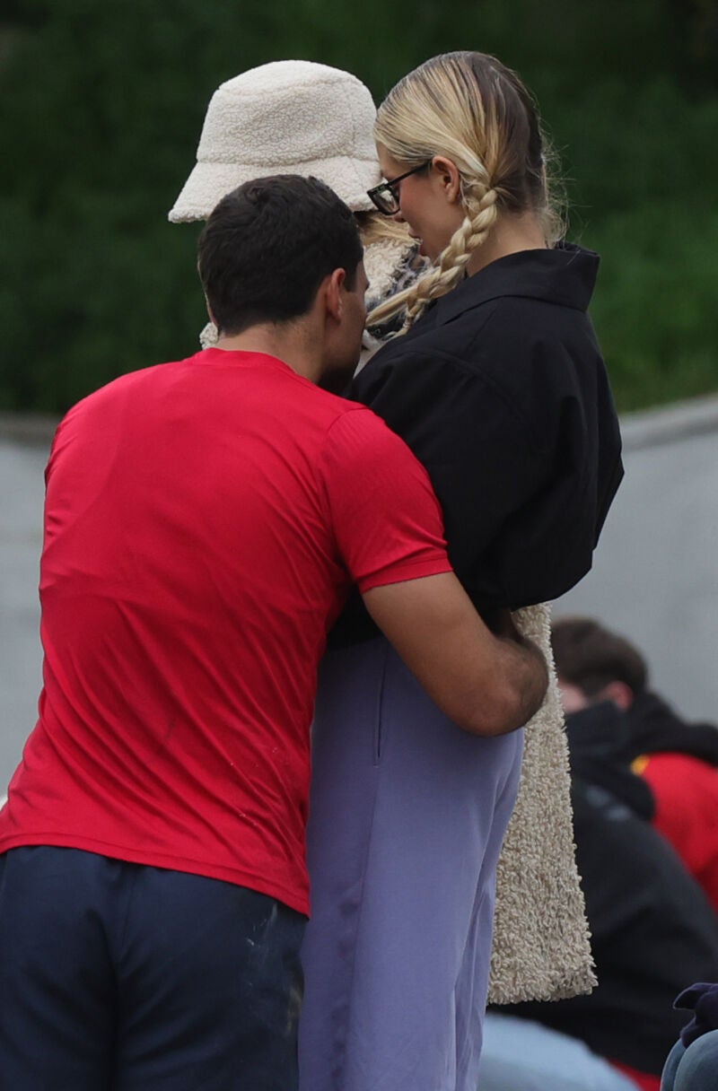 Jessica Goicoechea y Manuel Moreno, muy enamorados en los entrenamientos del deportista