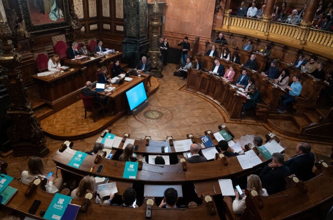 El pleno de Barcelona debate sobre las incidencias de Rodalies de Catalunya