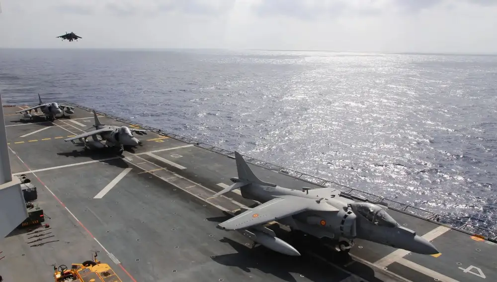 LHD Juan Carlos I L 61 El Portaaviones De La Armada Capaz De Lanzar lhd-juan-carlos-i-l-61-el-portaaviones-de-la-armada-capaz-de-lanzar