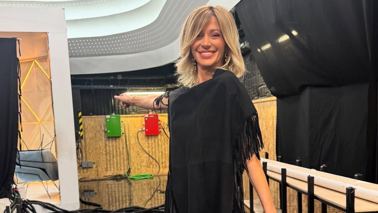 Susanna Griso se apunta a la tendencia de los flecos con el conjunto de  edición limitada (más caro) de Zara