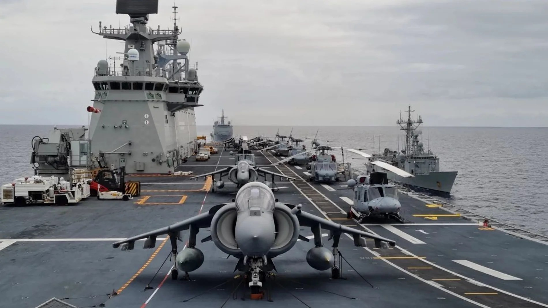 Portaaviones Juan Carlos I (L-61)