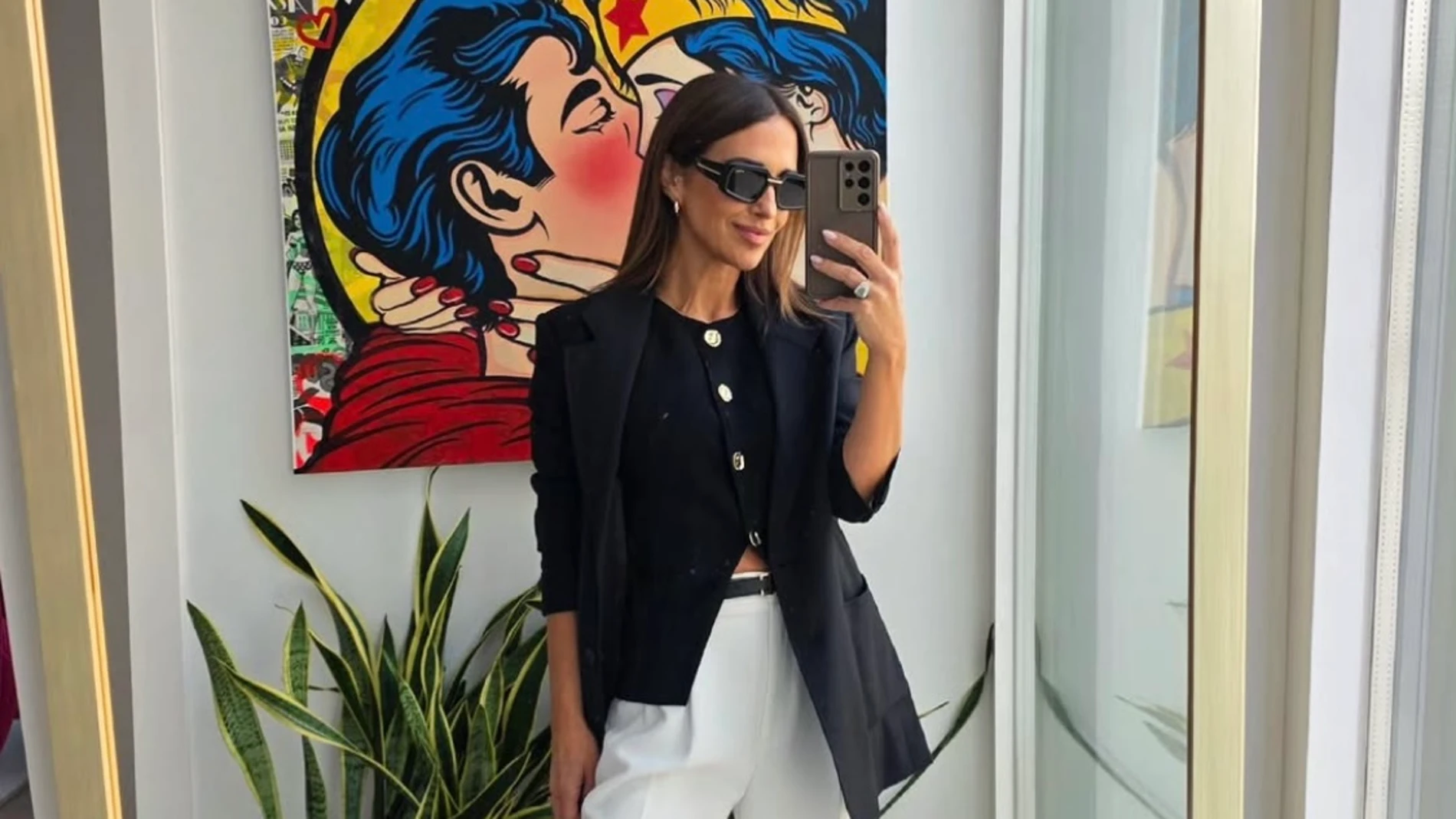 Paula Echevarría con look blanco y negro.