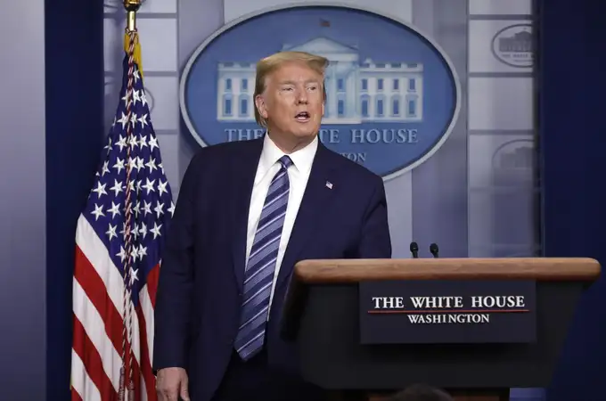 Trump advierte de sanciones a Rusia tras estar “muy molesto y furioso” con Putin Trump advierte de sanciones a Rusia tras estar “muy molesto y furioso” con Putin