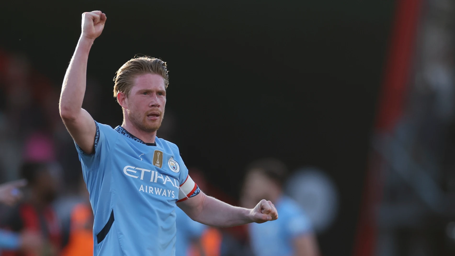 Manchester City's Kevin De Bruyne celebrates at the end of the English FA Cup quarterfinal soccer match between Bournemouth and Manchester City at the Vitality stadium in Bournemouth, England, Sunday, March 30, 2025. (AP Photo/Ian Walton)