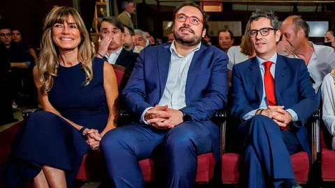 Begoña Gómez y Miguel Escassi, directivo de Google