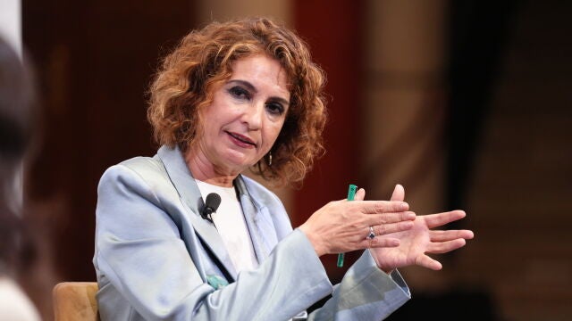 María Jesús Montero participa en el desayuno informativo 'El Correo de Andalucía pregunta'