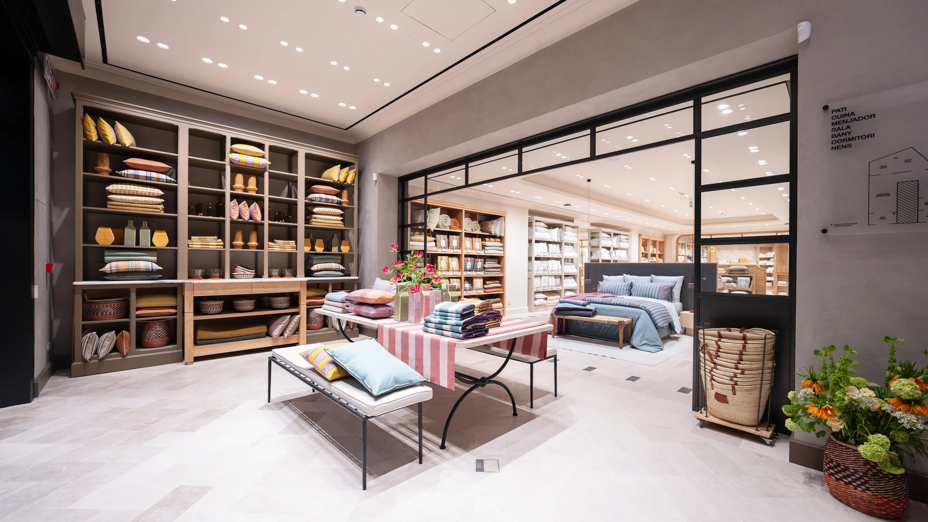 Imagen del interior de la primera tienda física de Mango Home