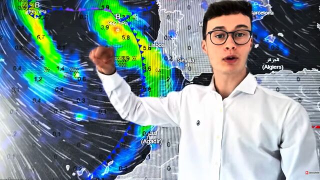 Jorge Rey, el joven aficionado a la meteorología, en su última predicción del tiempo.