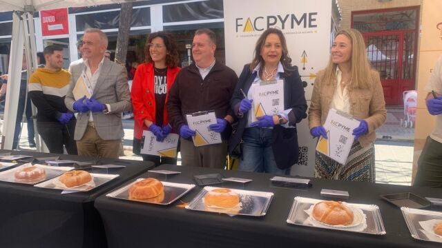 Algunas de las monas de Pascua que han participado en el concurso de este año