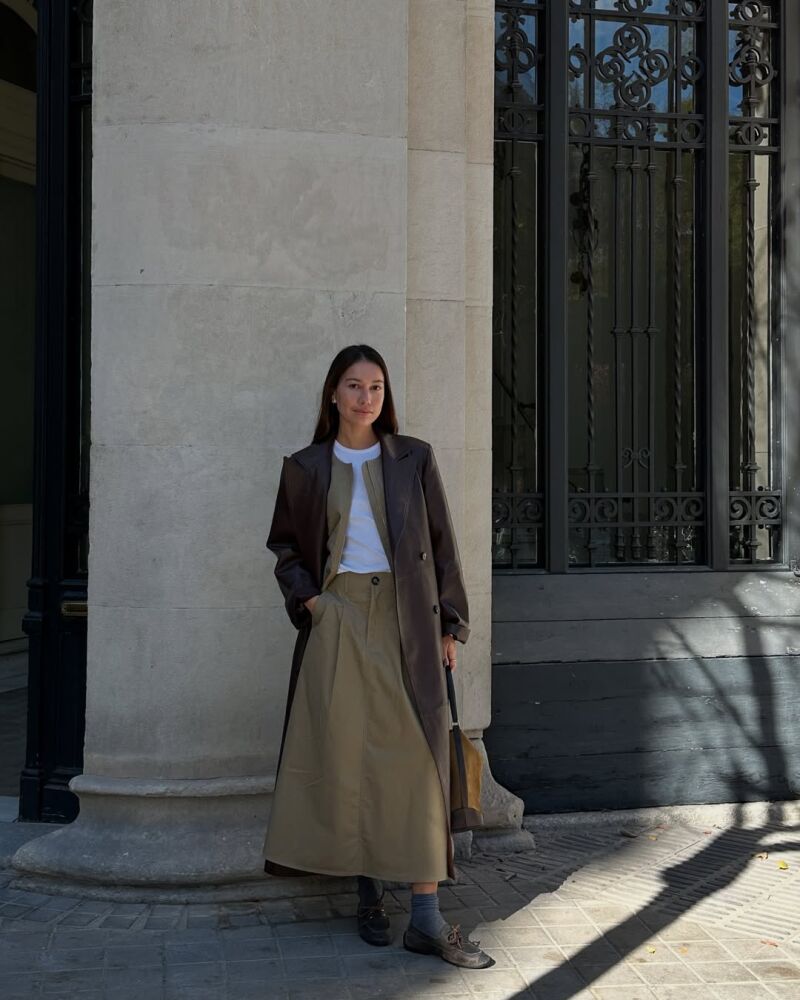 Influencer con look perfecto para el Domingo de Ramos.