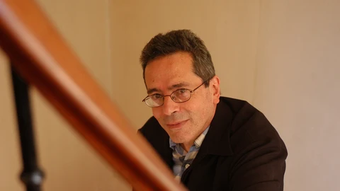 Cesar Aira, Argentinian writer in 2005. Credit: Ulf Andersen / Aurimages. (Photo by ULF ANDERSEN / Ulf Andersen / Aurimages via AFP)