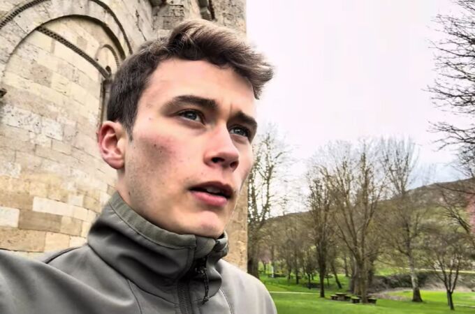 Jorge Rey, el joven aficionado a la meteorología, en una de sus últimas predicciones del tiempo.