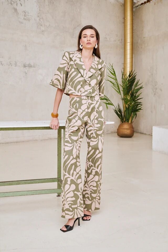 Conjunto estampado.