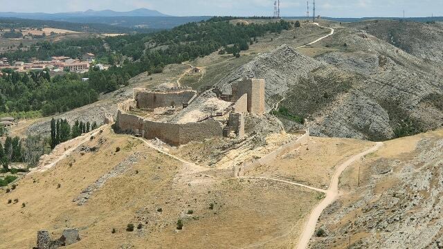 Panorámica del castillo osma