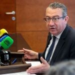 El alcalde de Benidorm (Alicante), Toni Pérez, estudia la estrategia a seguir para afrontar el pago de 330 millones de euros a los propietarios de suelo en Serra Gelada