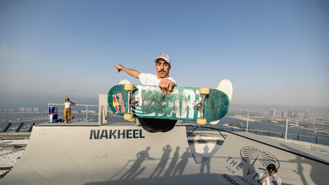 Danny León skater.