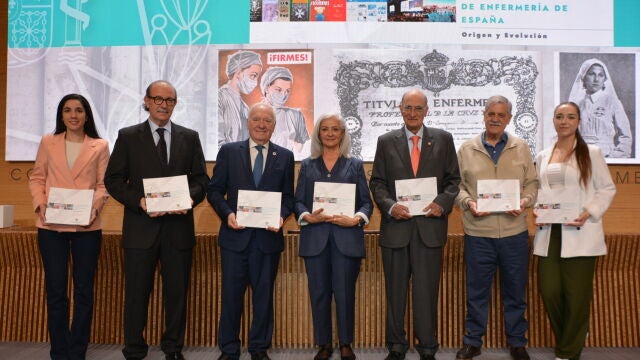 Nace el primer libro sobre la historia de la Organización Colegial de Enfermería