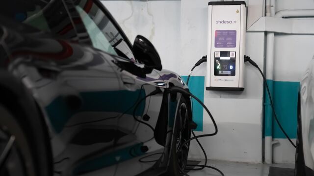 Economía/Motor.- (AMP) La automoción ve el mapa 'Reve' de puntos de recarga como un acelerador del mercado de eléctricos