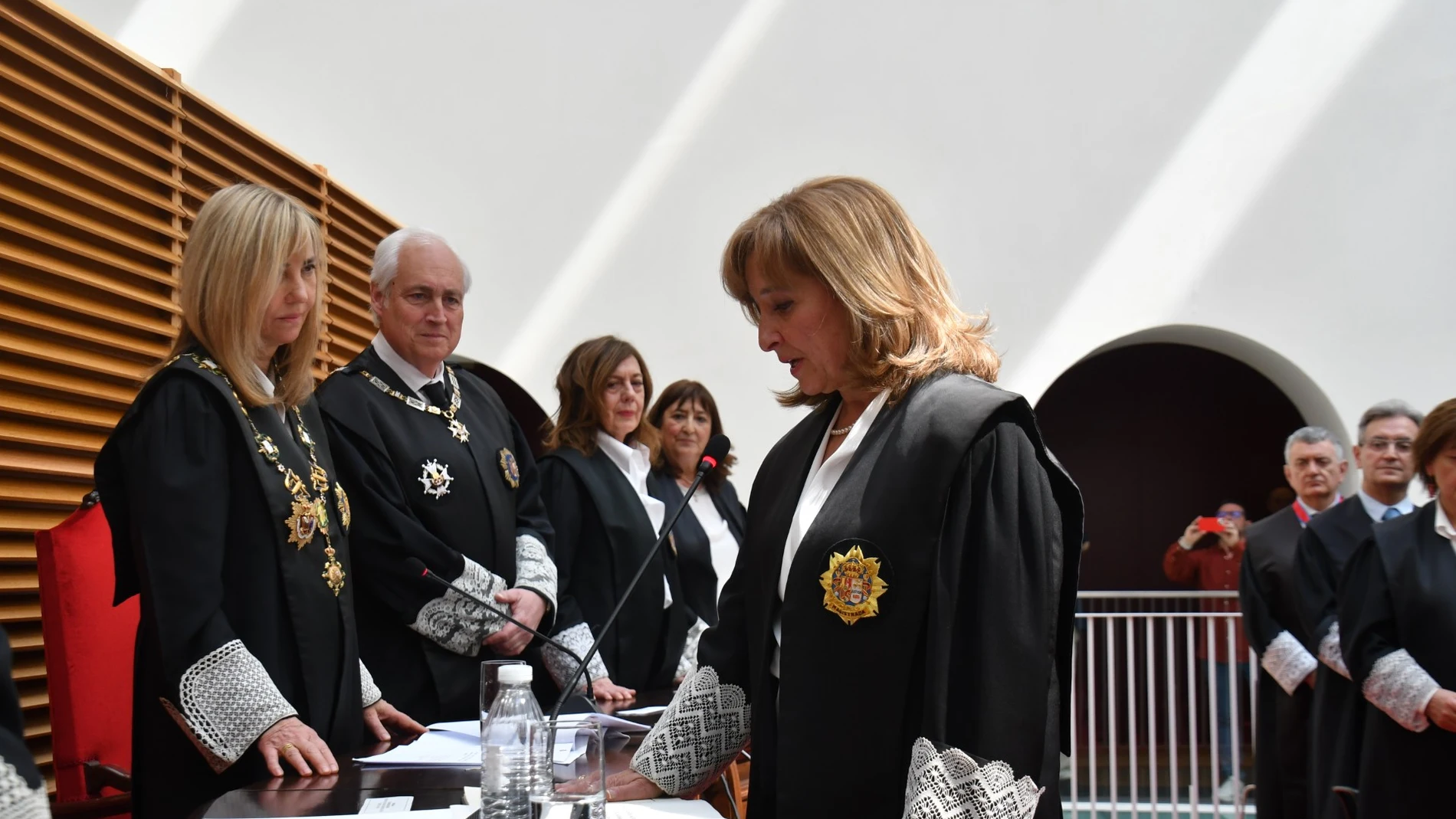 Ana del Ser toma posesión como nueva presidenta del Tribunal Superior de Justicia de Castilla y León