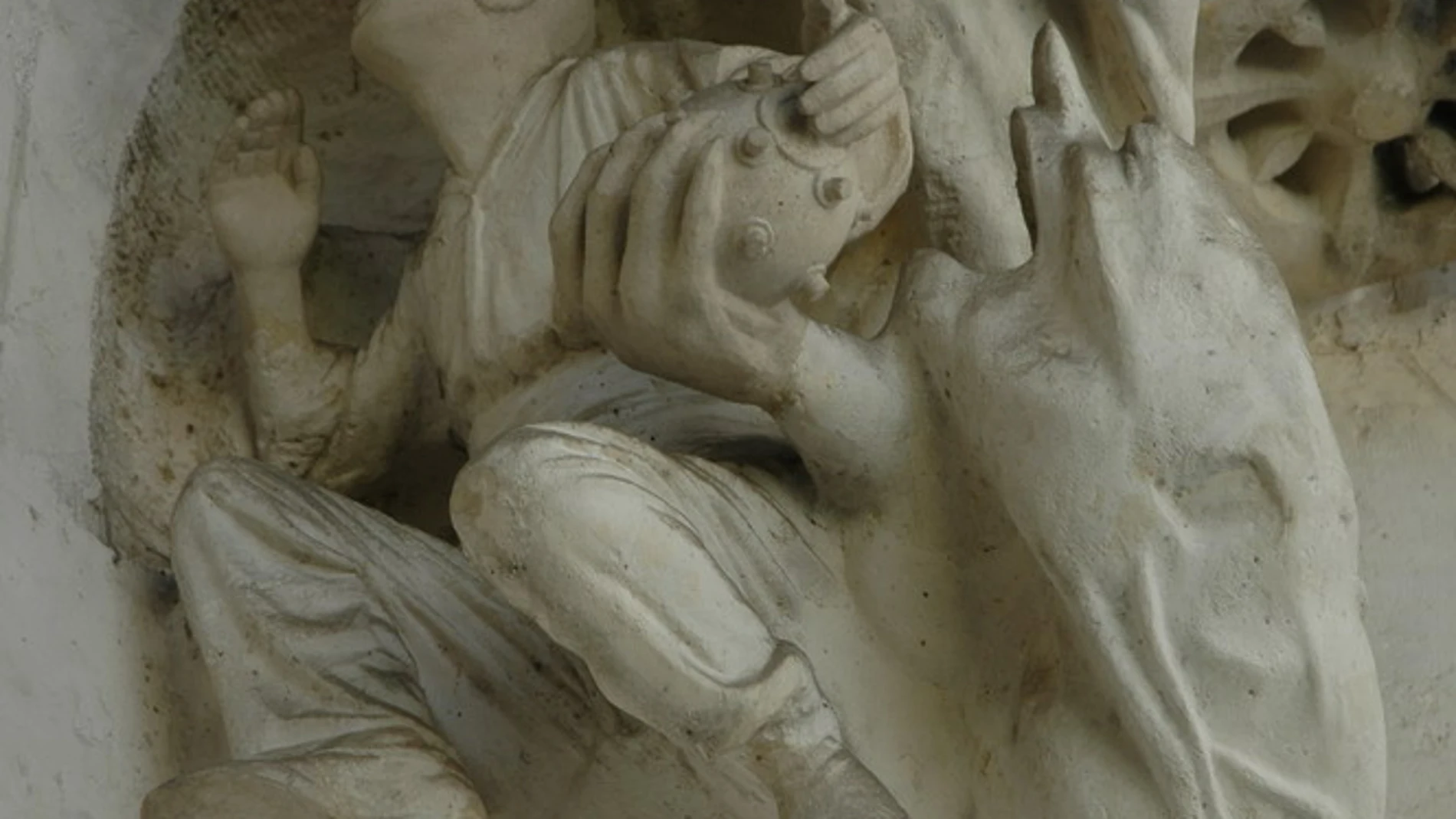 Una imagen del relieve de la Sagrada Familia