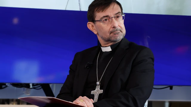 Desayuno informativo con el arzobispo de Madrid José Cobo