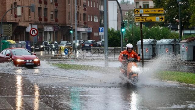 Suelo mojado tras tormenta