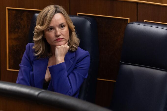 El PSOE pide a Feijóo que "condene sin paliativos" y "con la cabeza alta" las "barbaridades" contra Pilar Alegría