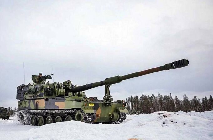 Noruega refuerza su defensa: duplicará su flota de obuses K9 Thunder