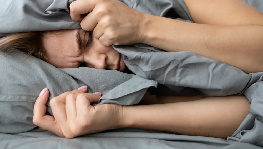 Dormir poco puede afectar reducir partes del cerebro relacionadas con el alzheimer