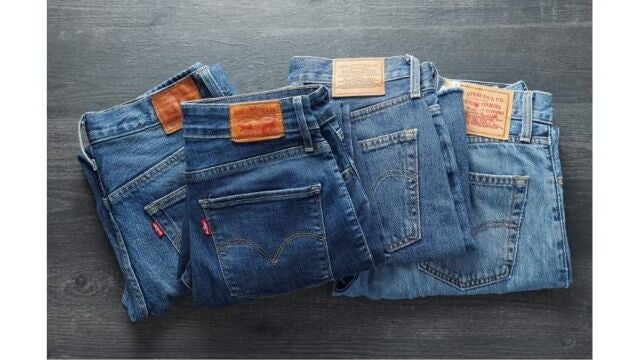 Si te encanta Levi’s como a mí, no puedes dejar pasar estos imprescindibles desde 11 euros