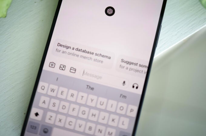 La app de ChatGPT en un smartphone