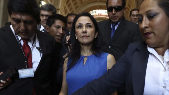 Perú.- La ex primera dama Nadine Heredia viaja a Brasil tras recibir asilo después de ser condenada a 15 años de cárcel