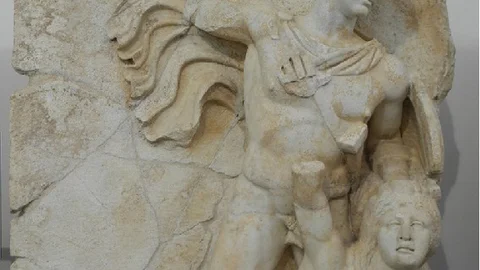 La derrota de Britania a manos de Claudio. Relieve del Sebasteion de Afrodisias, 20-60 d.C.