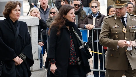 Teresa Urquijo en la procesión del Santísimo Cristo de los Alabarderos.